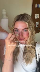 Bouche Mordue Lipstick: French Girl Makeup Essential