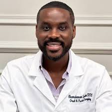 Honored to have Dr Robert Marx, world renowned researcher, educator, Oral  and Maxillofacial Surgeon to visit Howard University College of Dentistry,  and present to our faculty, residents and students!