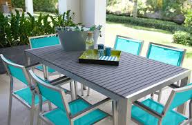 If you're looking for something to put in a breakfast nook, a round dining table set is ideal. Buy Luxury Hotel Bedding From Marriott Hotels Nassau Seven Piece Dining Set