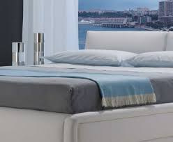 L'azienda italiana chateau d'ax offre tanti prodotti utili per la propria camera da letto. Le Camere Da Letto Chateau D Ax Dal Catalogo 2013 Modelli E Prezzi Passionedesign