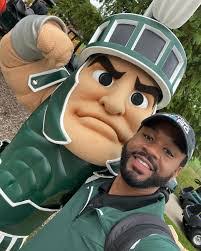 Chris Cryer's Instagram, Twitter & Facebook