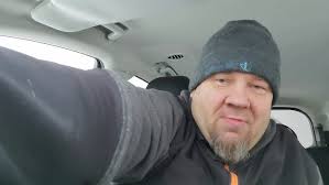 TRUKKIKUMIEN VAIHTO.