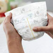 Huggies size up indicator how to use. Huggies Or Pampers Which Is The Best Diaper