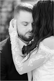 A Winter Hummingbird House Wedding