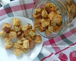 Petits Croutons Maison Croquant Fondant Gourmand En 2020 Croutons Maison Croutons Recettes De Cuisine