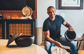 Listen to music by diogo nogueira on apple music. Diogo Nogueira Faz Live De Dia Das Maes Com Musica Culinaria E Historias Viver Diario De Pernambuco