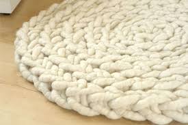 Ein wollteppich ist ein hochwertiges naturprodukt, welches funktionalität und ästhetik miteinander verbindet. Wolle Fur Teppiche Und Sitzkissen Sitzpouf