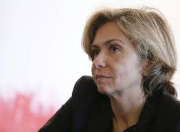 Pécresse entre bruyamment avec ses partisans pendant le discours de leonetti. Drogue Le Fils De Valerie Pecresse Arrete En Possession De Cannabis Vsd