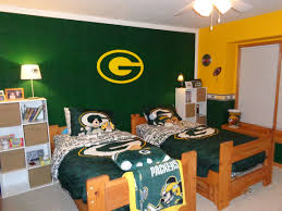 Pin By Carrie Jones On Home Green Bay Packers Bedroom Green Bay Packers Room Green Bay Packers Crafts