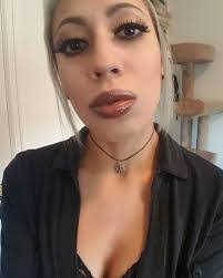 Lynette Perez's Instagram, Twitter & Facebook