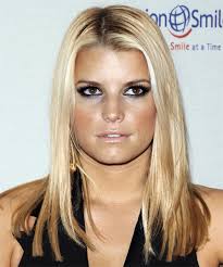 Jessica simpson's hairstyles are a rage throughout the world among her fans. 30 Jessica Simpson Hairstyles Hair Cuts And Colors