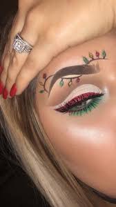 Quirky Christmas Inspired Makeup Ideas To Feel The Holiday Spirit Christmas Eye Makeup Christmas Makeup Look Xmas Makeup