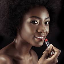 Maquiagem para Pele Negra: saiba realçar a beleza natural