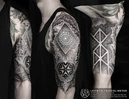 Mandala 1 2 Sleeve Several Healing Stages Www Dasleitbild Com Www Leitbild Tumblr Com Www Twitter Co Best Sleeve Tattoos Geometric Sleeve Tattoo Sleeve Tattoos