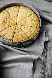 I biscotti senza glutine al limone sono ideali da preparare per i celiaci: Scones Con Farina Di Mais Per Polenta E Cioccolato Vaniglia Storie Di Cucina