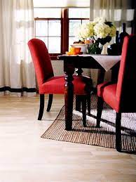 How To Install Laminate Wood Flooring For An Affordable Home Makeover Installing Laminate Flooring Installing Laminate Wood Flooring House Flooring