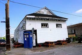 Summary welcome to the crown and anchor english pub, new orleans' only authentic english pub! Crossing The Mississippi River To Algiers Point