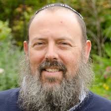 Lauren Throne (@HerThroneOfGold)