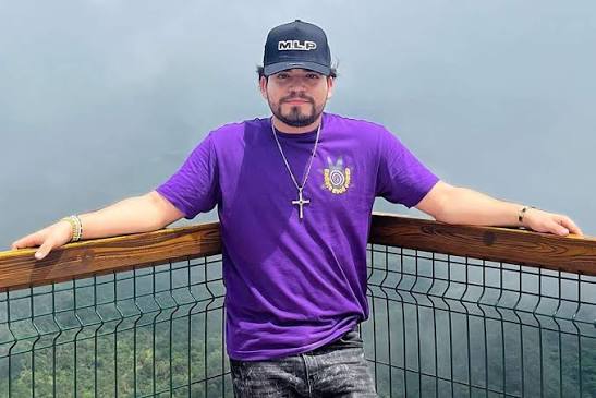 Mexican social media influencer César Gastélum was shot dead during a  livestream in Culiacán, Sinaloa. Authorities are investigating the killing  and have indicated it may be linked to cartel violence, though no