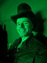 I had a blast in Milan. I have no words to describe how happy I am to see  you in top form again crushing the stages! Thank you for your kindness, see