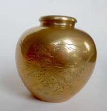 Perfect for a variety of displays or floral decorations. Japanese Brass Vase Solid Engraved Scene Landscape Mountains Homes Trees Mt Fuji Vintage Japan Small Heavyweight Decor Dried Floral Vase Dried Floral Japanese Vase