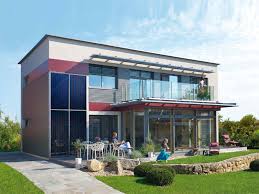 Auf den ersten blick sind schmale grundstücke nicht gerade attraktiv. Kleines Haus Und Schmales Grundstuck Wenig Platz Optimal Nutzen Bauen De