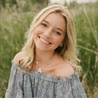 Annie Weinstein's Instagram, Twitter & Facebook