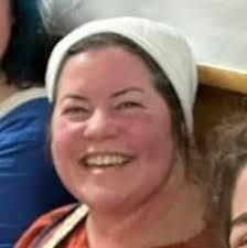 Leslie Scheer's Instagram, Twitter & Facebook