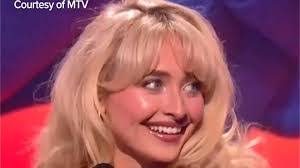 Lorraine Peckham's Instagram, Twitter & Facebook