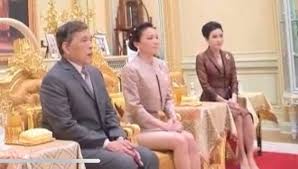 โปรดเกล้าฯ แต่งตั้ง 'เกษม จันทร์แก้ว' เป็นองคมนตรี 24 มีนาคม 2564 832 Mvrdy2n M6ej6m