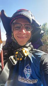 Greetings, my name is Cesar Holguin, I am Colombian, IRATA L1, I have more  than 10 years of experience in rope access work in Colombia, I have  experience with power and hand