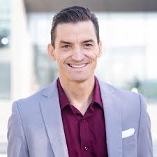 Did you know that Wells Fargo has a branch in North Pole? North Pole,  Alaska, that is! You can find our local branch