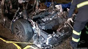 La obra forma parte de las mejoras que se hacía a la ciudad de belo horizonte para el mundial de fútbol. Dos Muertos En Un Accidente Con Un Auto Tesla Sin Conductor En Ee Uu El Mundo Dw 19 04 2021