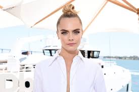 Find the latest cara delevingne news on her books and movies including valerian, plus more on harvey weinstein claims and girlfriend updates. Cara Delevingne Says She Was Homophobic Growing Up Glamour