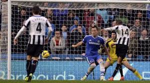 (10)دفاع تشيلسي يتفطن في اللحظة الأخيرة لعرضية ستيرلينغ قبل وصولها للجزائري رياض محرز. ÙƒÙˆØ±Ø© Ø§Ù†Ø¬Ù„ÙŠØ²ÙŠØ© Ø§Ù„ØµÙØ­Ø© 12 Ù…Ù† 30 ÙƒÙˆØ±Ø© ØªØ§ÙŠÙ…