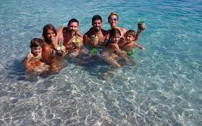 Video Le Defi De La Piscine Avec Leo Messi Et Luis Suarez