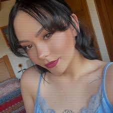 Samantha Mora's Instagram, Twitter & Facebook