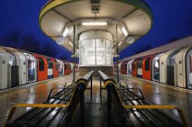 You need the latest version of adobe flash player to view this video. Re Symmetry On The London Underground Documentary And Street Photography Forum Digital Photography Review