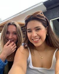 Andrea Plata's Instagram, Twitter & Facebook