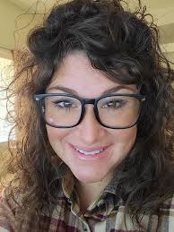 Natalie Irizarry's Instagram, Twitter & Facebook