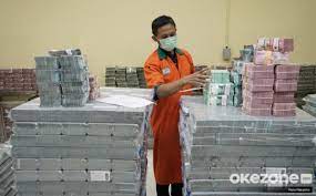 Perum peruri atau dapat disebut perusahaan umum percetakan uang republik indonesia, merupakan sebuah perusahaan badan usaha milik negara (bumn) yang ditugasi untuk mencetak uang rupiah (baik uang kertas maupun uang logam) bagi republik indonesia, sesuai. Peruri Perusahaan Cetak Uang Buka Lowongan Kerja Lulusan Sma Smk Okezone Economy