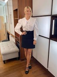But what is the tv presenter wearing today and where can you buy her dress and it isn't just holly's clothes that style stalkers are after. Holly Willoughby S This Morning Style Buy Her Clothes Who What Wear Uk