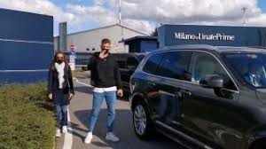 Check spelling or type a new query. Video Man Utd Defender Dalot Arrives In Milan To Complete Loan Switch