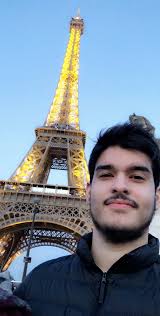 All the practical information you need for your visit to the eiffel tower: Shaunz Twitter àªªàª° Parisien Depuis 26 Ans Et Il Se Prend En Selfie Avec La Tour Eiffel