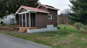Tiny Cabin On Wheels In Berkeley Springs West Virginia Berkeley Springs Tiny Cabin Tiny House Cabin
