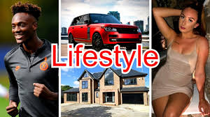 Compare steven bergwijn to top 5 similar players similar players are based on their statistical profiles. Lucas Moura Lifestyle Girlfriend Networth Cars Family Larissa Saad Youtube