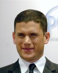 Actor Wentworth Miller says he's gay, turns down Russian festival invite