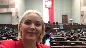Dominika małgorzata chorosińska, née figurska is a polish politician and actress. Pis Chce Zmian W Komisji Rodziny Dominika Figurska Chorosinska Moze Zastapic Magdalene Biejat Polsat News