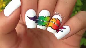 Du coup j'ai fais un petit nail art arc en ciel, un dégradé à la mousse. Diy Plume Arc En Ciel Nail Art Gossip Nail