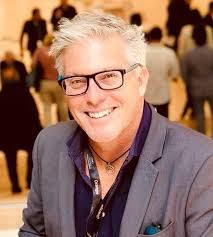 Glenn Fraser's Instagram, Twitter & Facebook